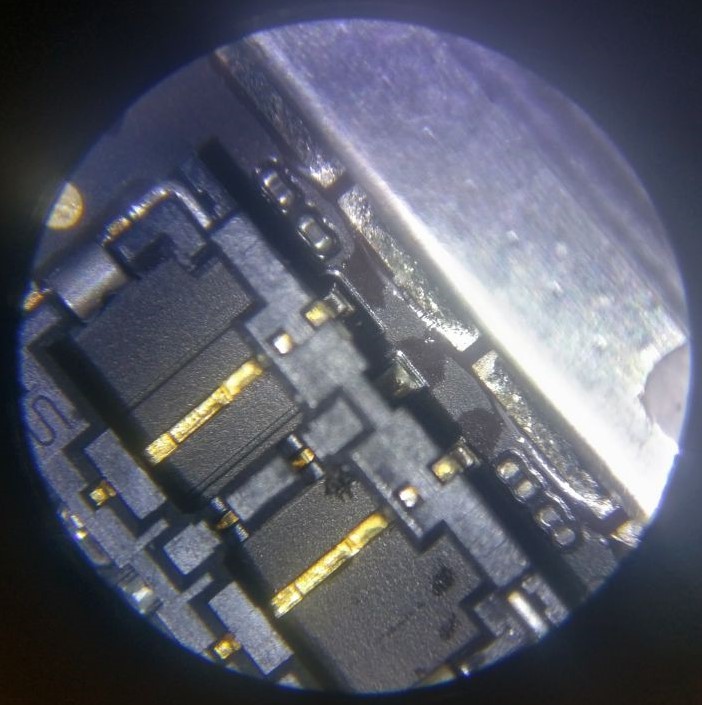iphoneSeCutted.jpg
